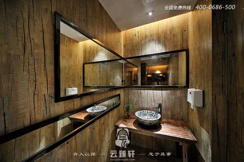 衛生間的裝修則是以中式的元素為主